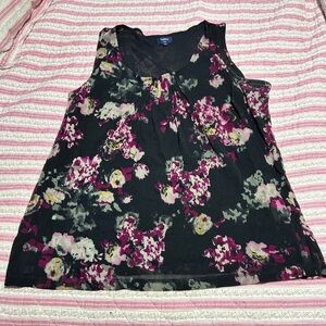 Reitmans Plus -2x black/ flowered lined top/blouse- pleated neckline- sleeveless